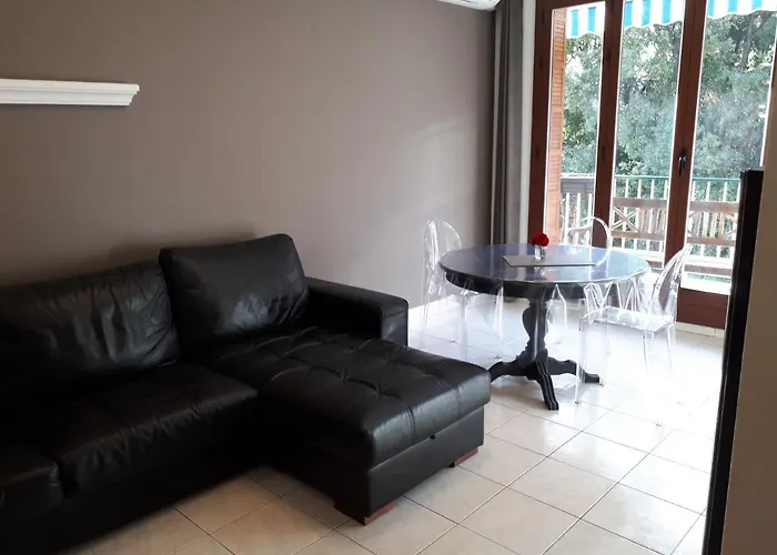 Bas Fabron Lägenhet *